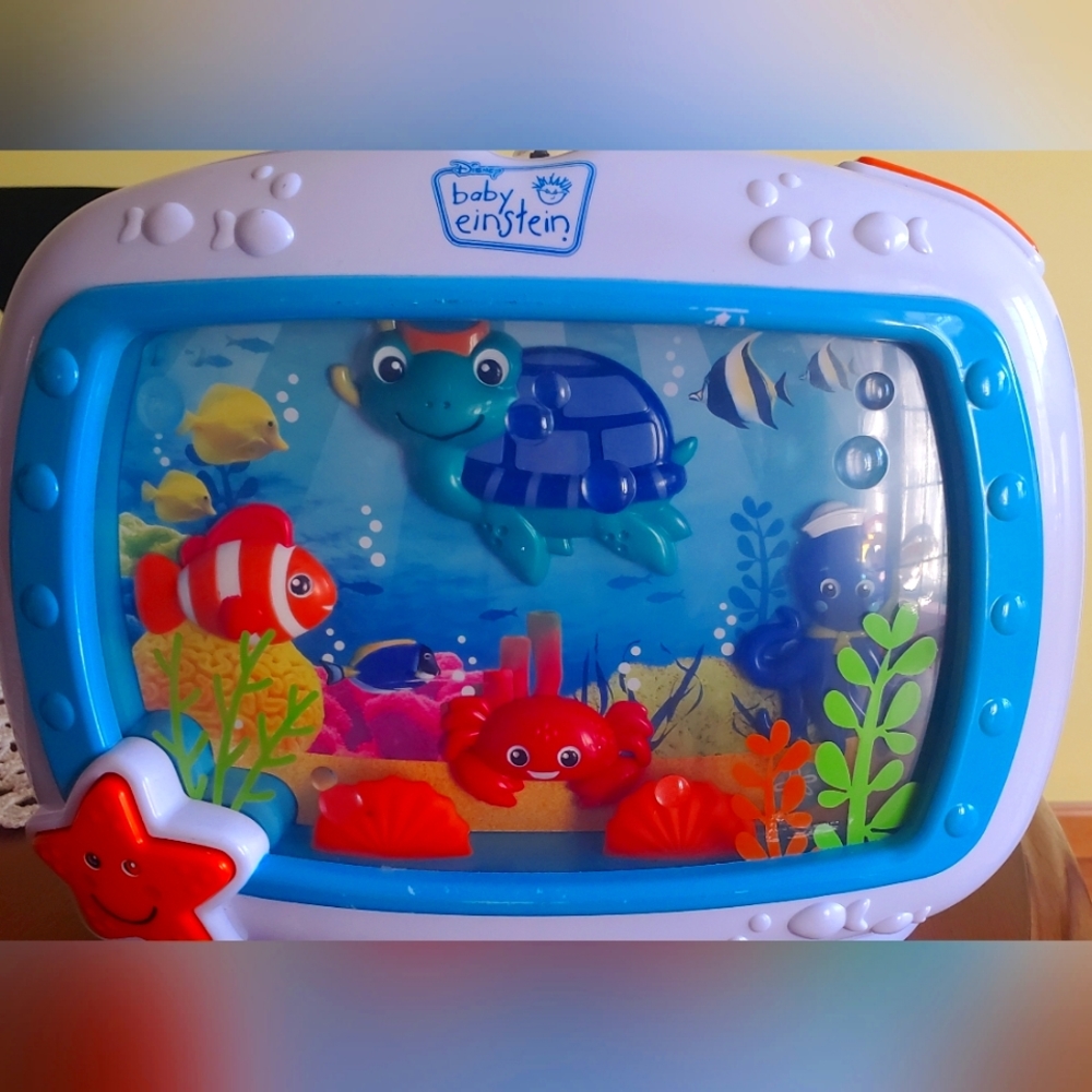 Baby Einstein Sea Dream crib toy